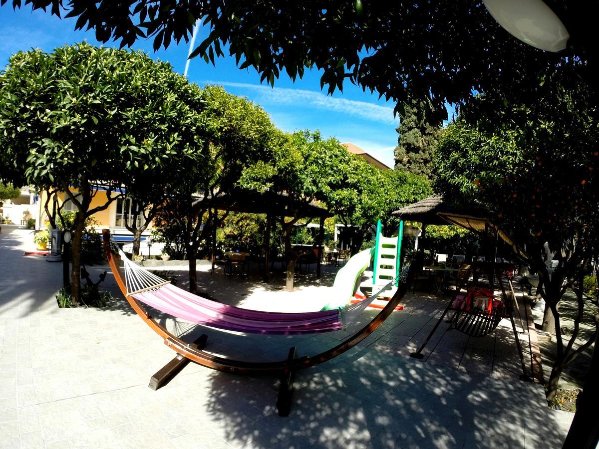 Hotel Villa Delibera Varazze Esterno foto