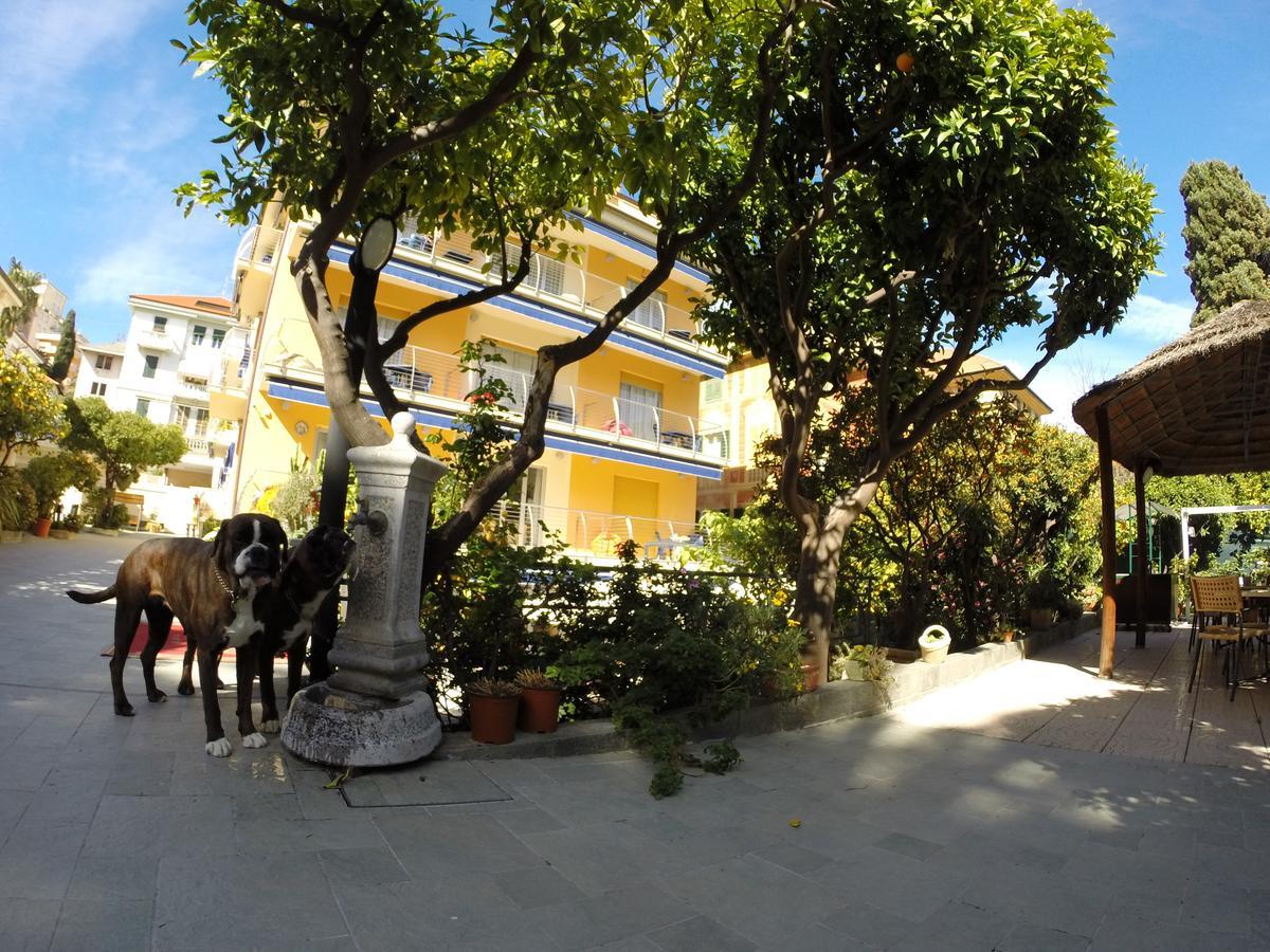 Hotel Villa Delibera Varazze Esterno foto