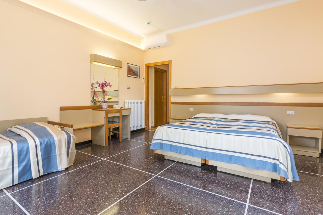 Hotel Villa Delibera Varazze Esterno foto