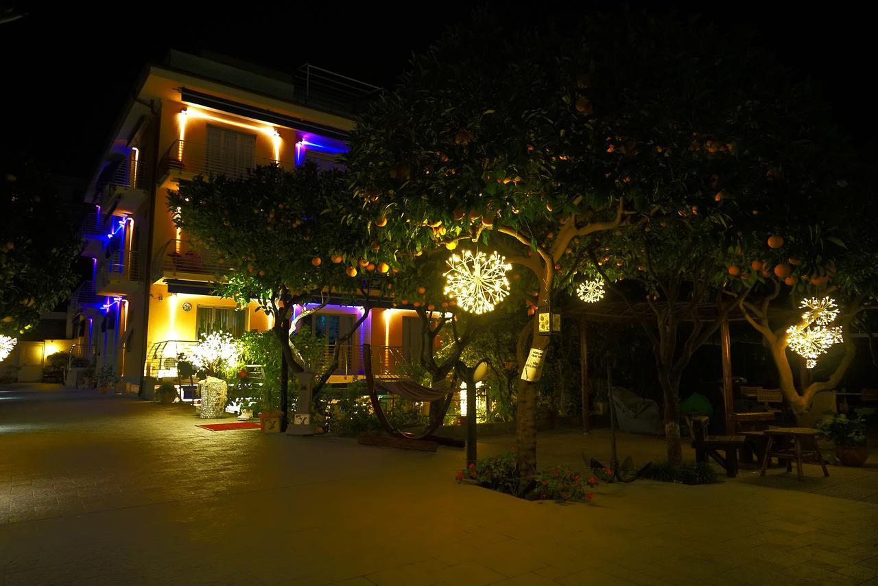 Hotel Villa Delibera Varazze Esterno foto